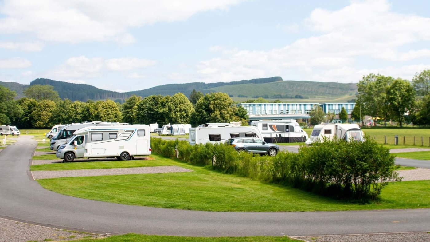 Moffat Camping and Caravanning Club Site mit modernen Wohnmobilparzellen